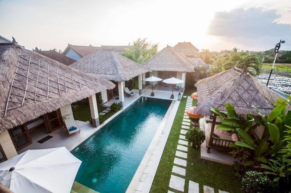 Villa Ikobana Bali クタ エクステリア 写真